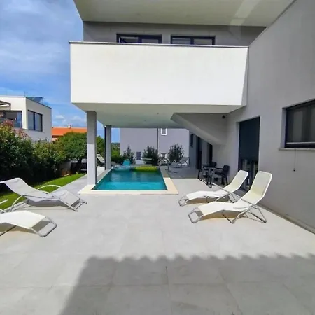 House Dusa Holiday home